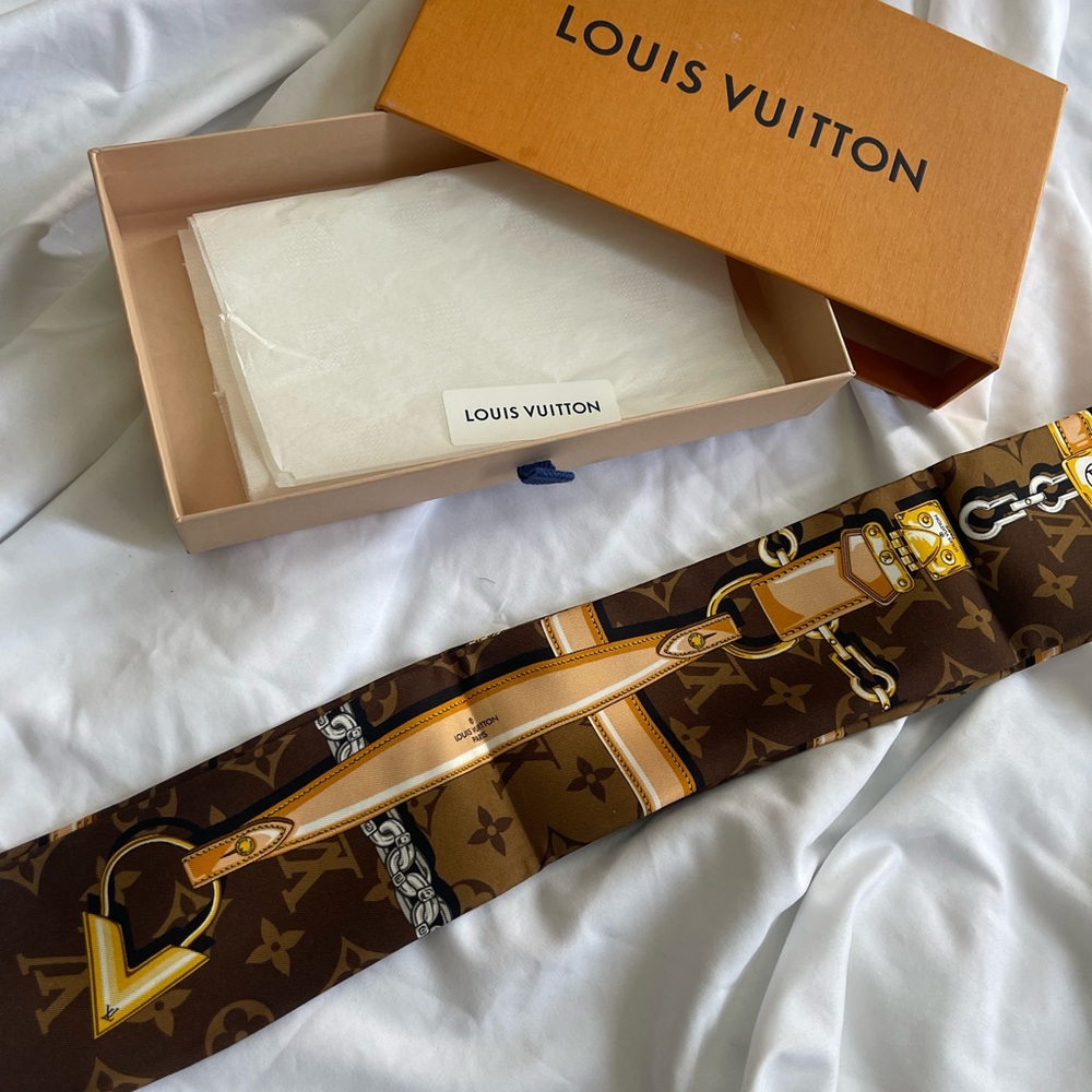 Louis Vuitton Scarf with box - Monogram Confidential Bandeau